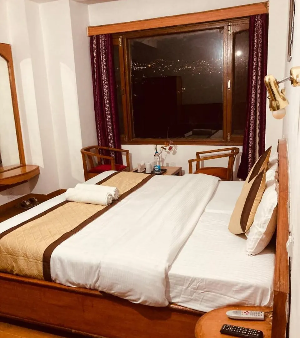 Hotel Himachal Holidays Šimla 3*,