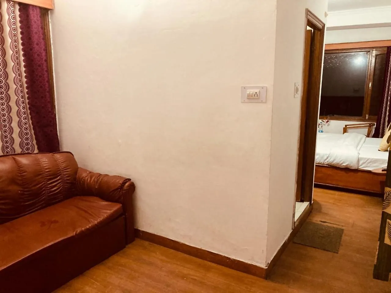 Hotel Himachal Holidays Šimla 3*,  Indie